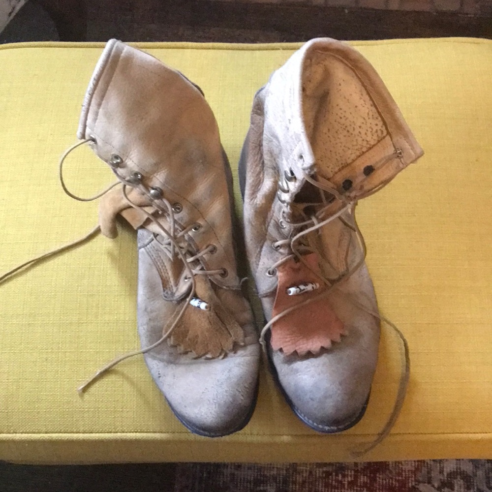 Tan Boots - Picture 1 of 8